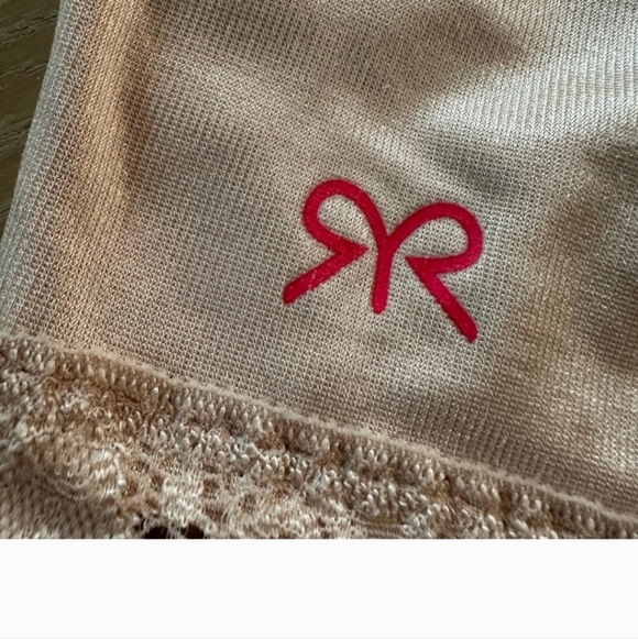 Ruby Ribbon Beige Lace Demiette - Picture 8 of 8